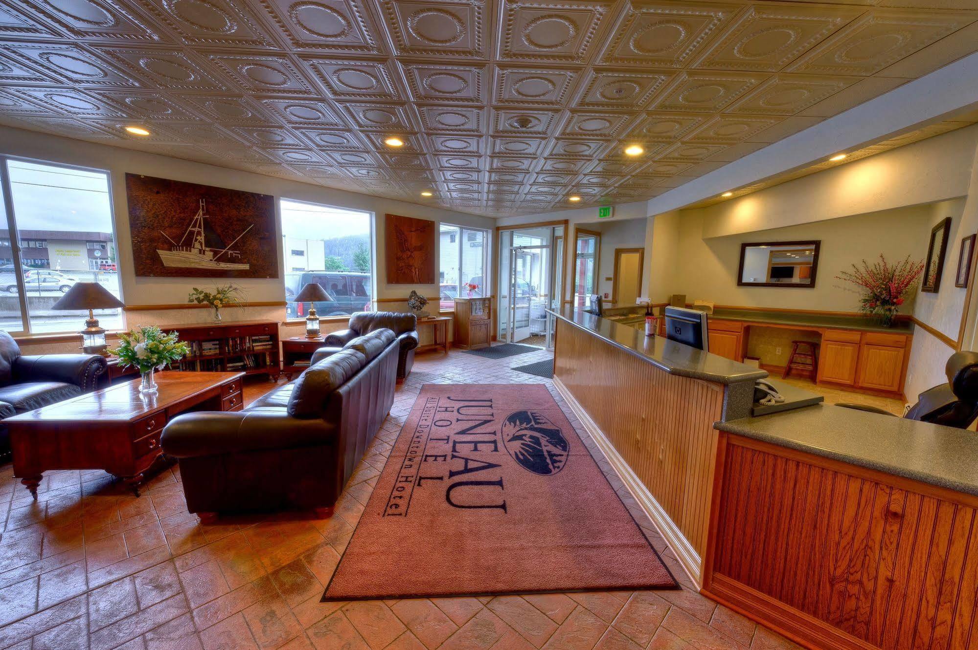 Juneau Hotel Bagian luar foto